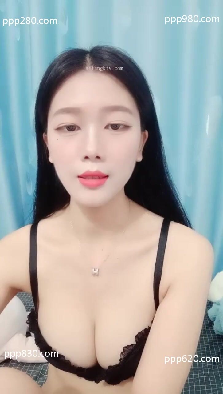 gái xinh thủ dâm bắn nước cực phê